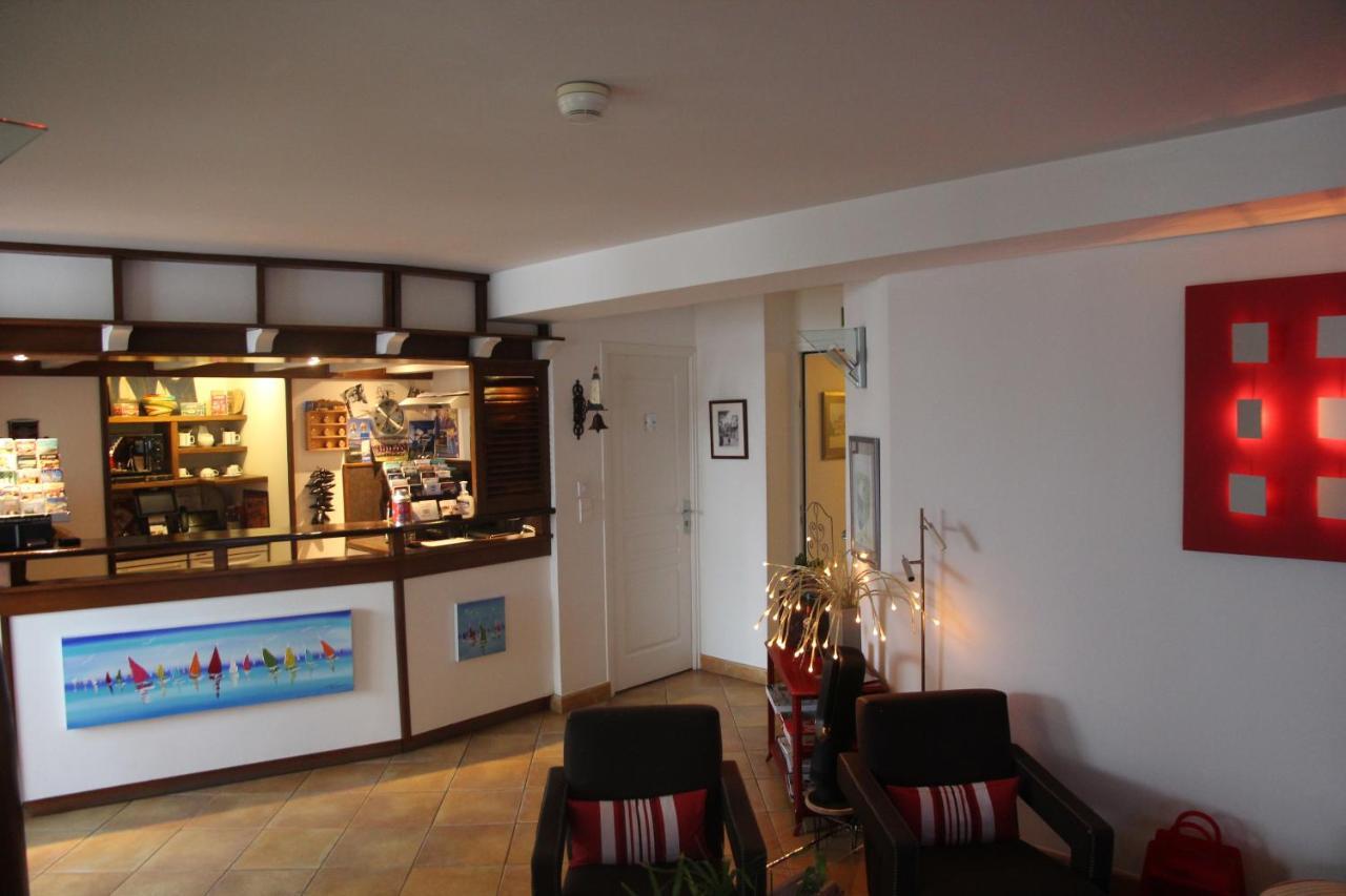 Hotel Les Almadies - Coeur De Ville Saint-Jean-de-Luz Zewnętrze zdjęcie