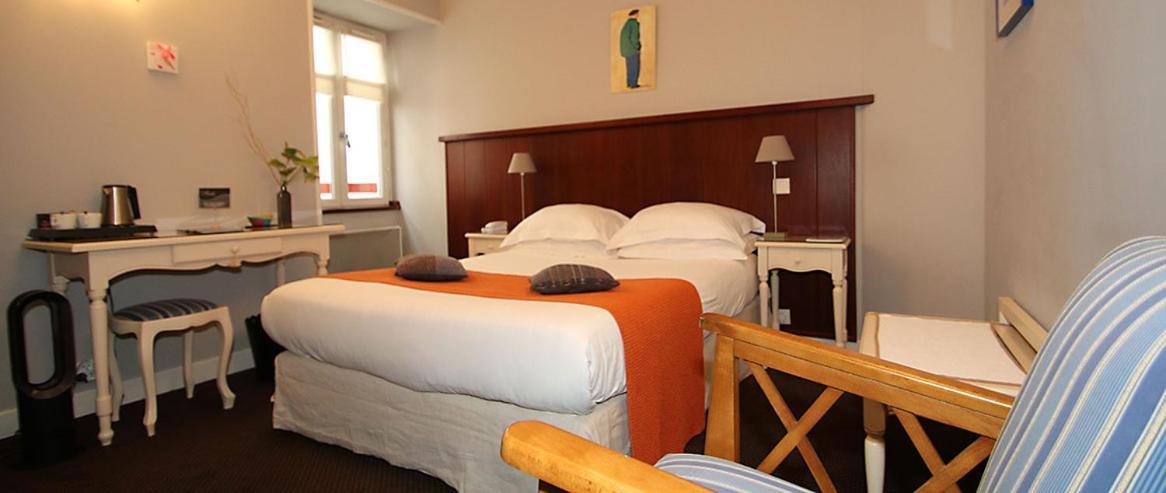 Hotel Les Almadies - Coeur De Ville Saint-Jean-de-Luz Zewnętrze zdjęcie