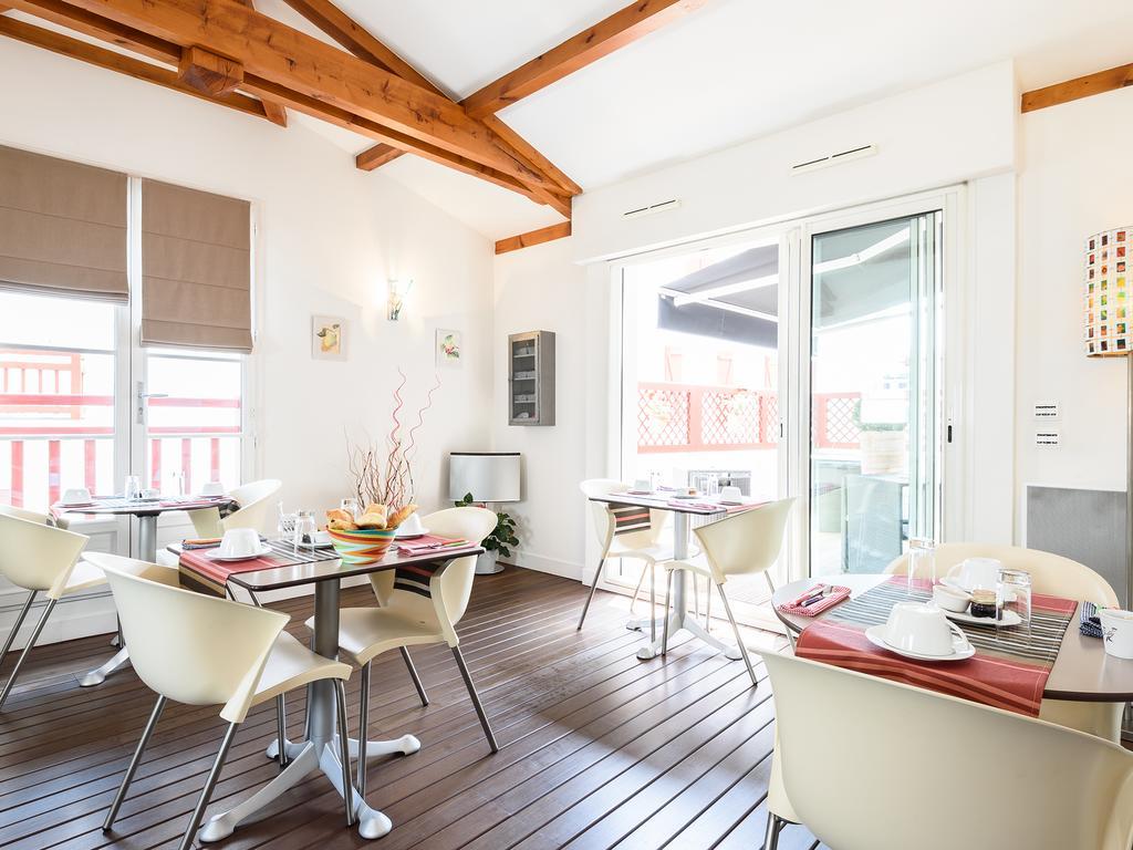 Hotel Les Almadies - Coeur De Ville Saint-Jean-de-Luz Zewnętrze zdjęcie